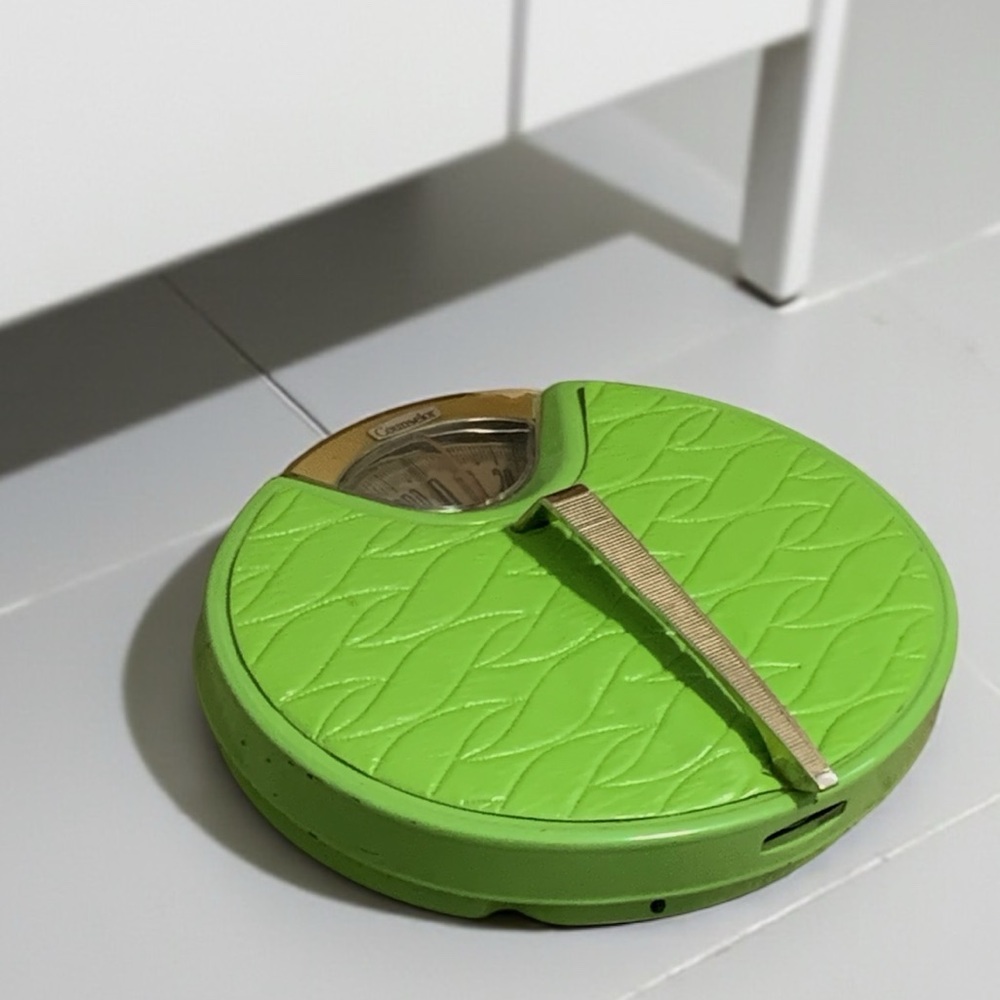 Vintage 60’s Counselor Bathroom Scale In Lime Green